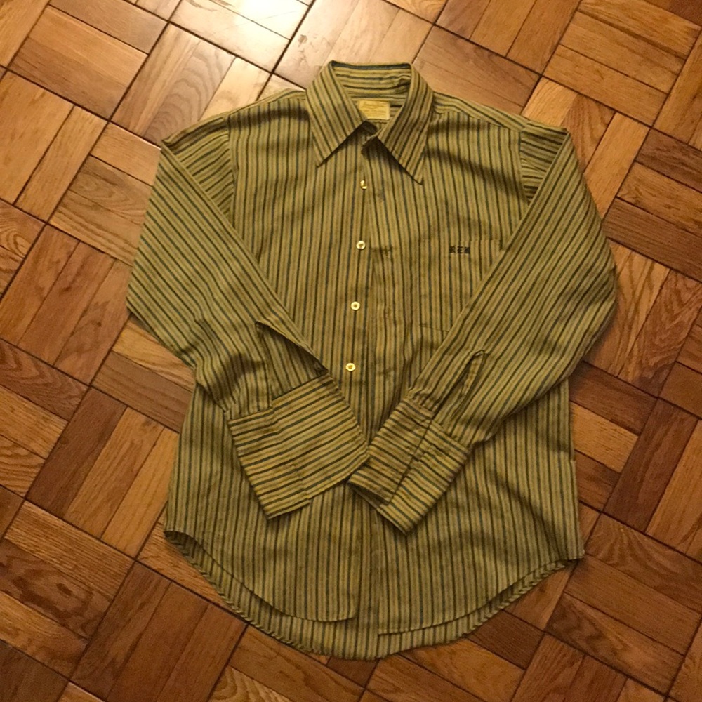 Van heusen green and yellow stripe button up cuff